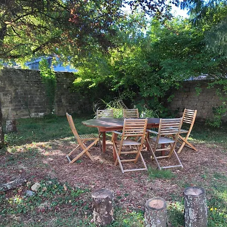 La Maison: Center With Garden Near Park And Thermal Baths Apartment *